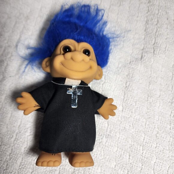 Vintage Russ Priest Preacher Clergy Catholic Blue hair w/Cross - Picture 2 of 5